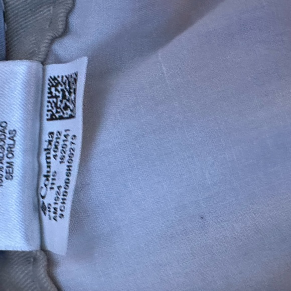 Columbia dress pants. A shell color 30w 32 inseam. 100% cotton - Picture 13 of 14